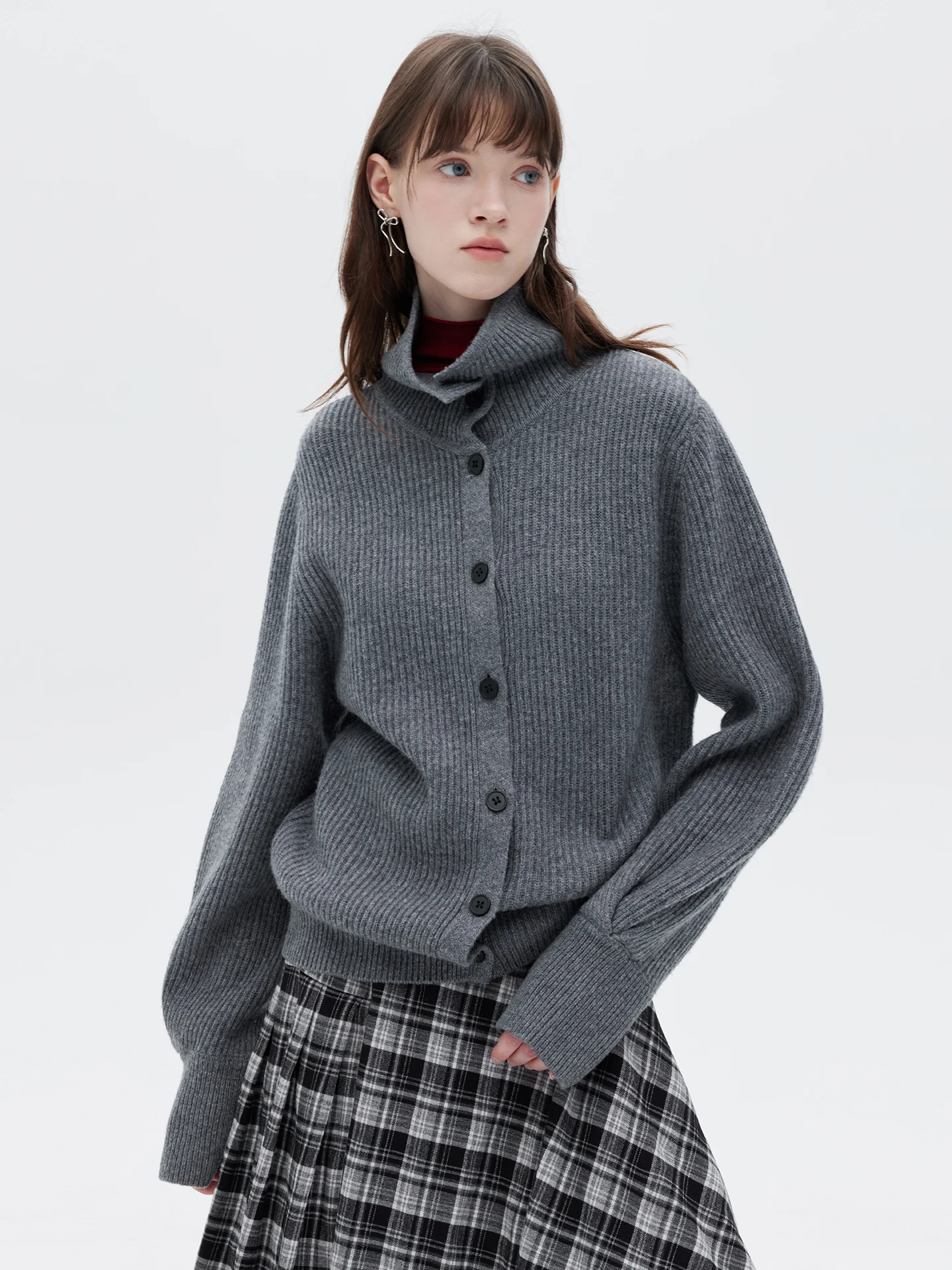 New Autumn and Winter Women's Sweater, Fashionable Commuting 100% Sheepwool Half Height Stand Up Collar Long Sleeved Cardigan