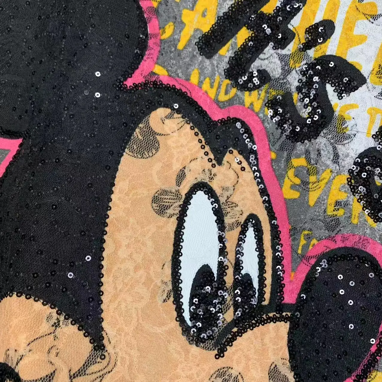 Trendy Tee 2025 Summer New Heavy Industry Lace Full Print Cartoon Large Version Short-sleeved T-shirt Top Women Clothing