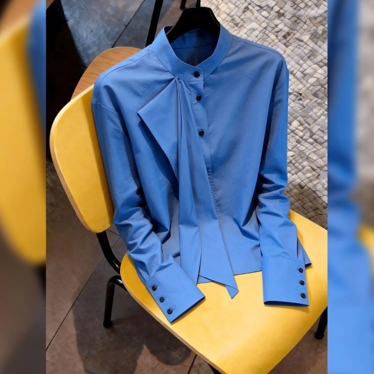 

Chic Blue Base Shirt Women's Fashionable Casual Style Commute Wind Early Spring Personality Small Audience Bottom Shirt