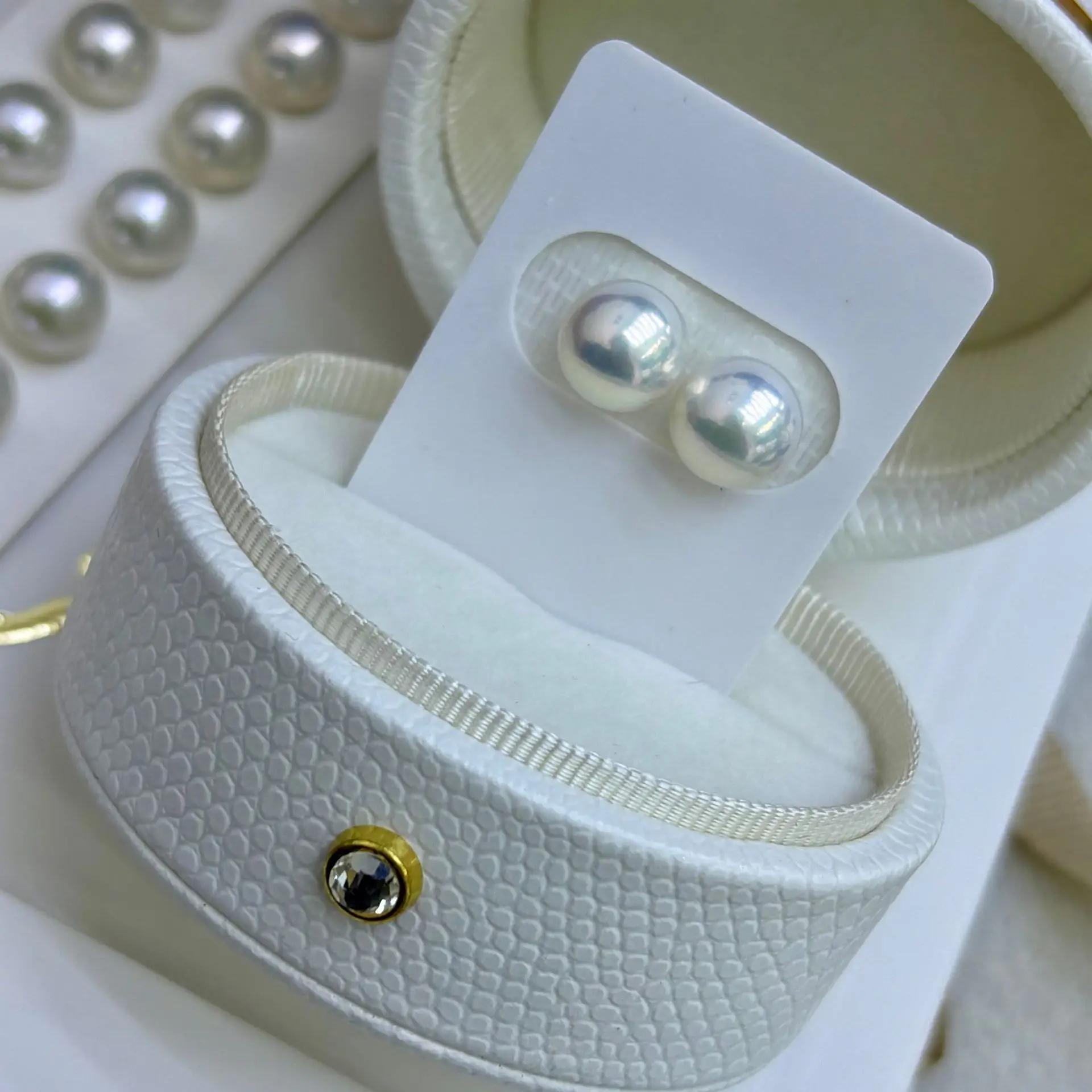 

9-10MM Premium Luster Edison Pearl Earrings, Natural Freshwater Near-Round Slight Flaw Gemstone, Pearl Jewelry for Daily Wear