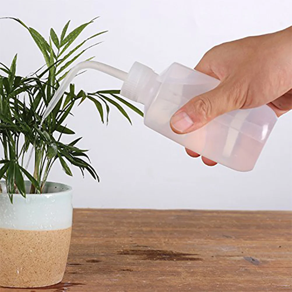 

5Pcs 500Ml Empty Applicator Bottles with Measuring Scale Leak Proof Squeeze Function Ideal for Hairdressing Plant Watering DIY