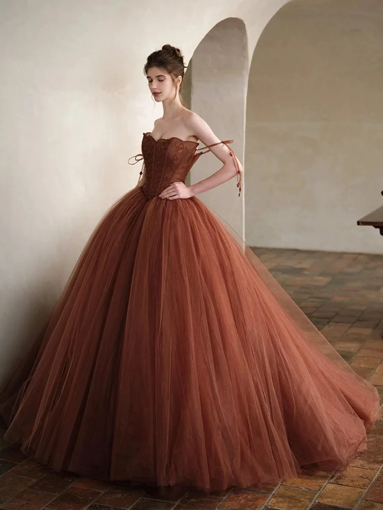 Vestidos de dama de honor sin tirantes de ladrillo rojo, línea A con cuentas, vestidos largos de princesa para boda, noche, fiesta de celebridades,