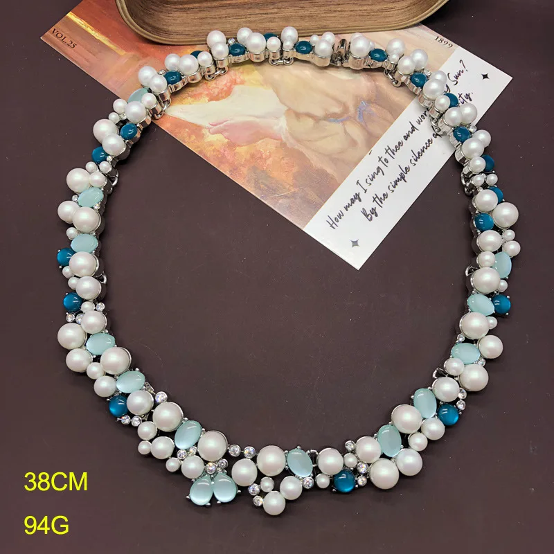 

Женское винтажное ожерелье с овальным жемчугом и бриллиантами 2025г.