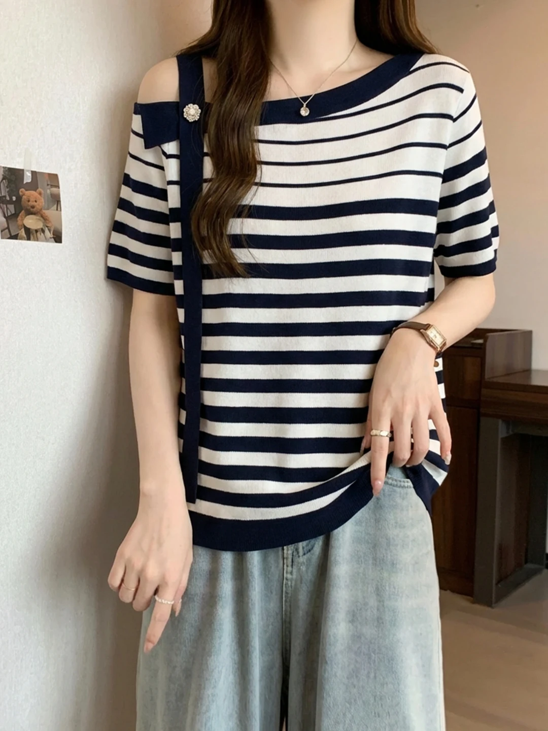 

plus Size Striped Knitted Short Sleeve T-Shirt Women's Summer Slimming Luxury Feel Asymmetrical Shoulder Top Korean Style