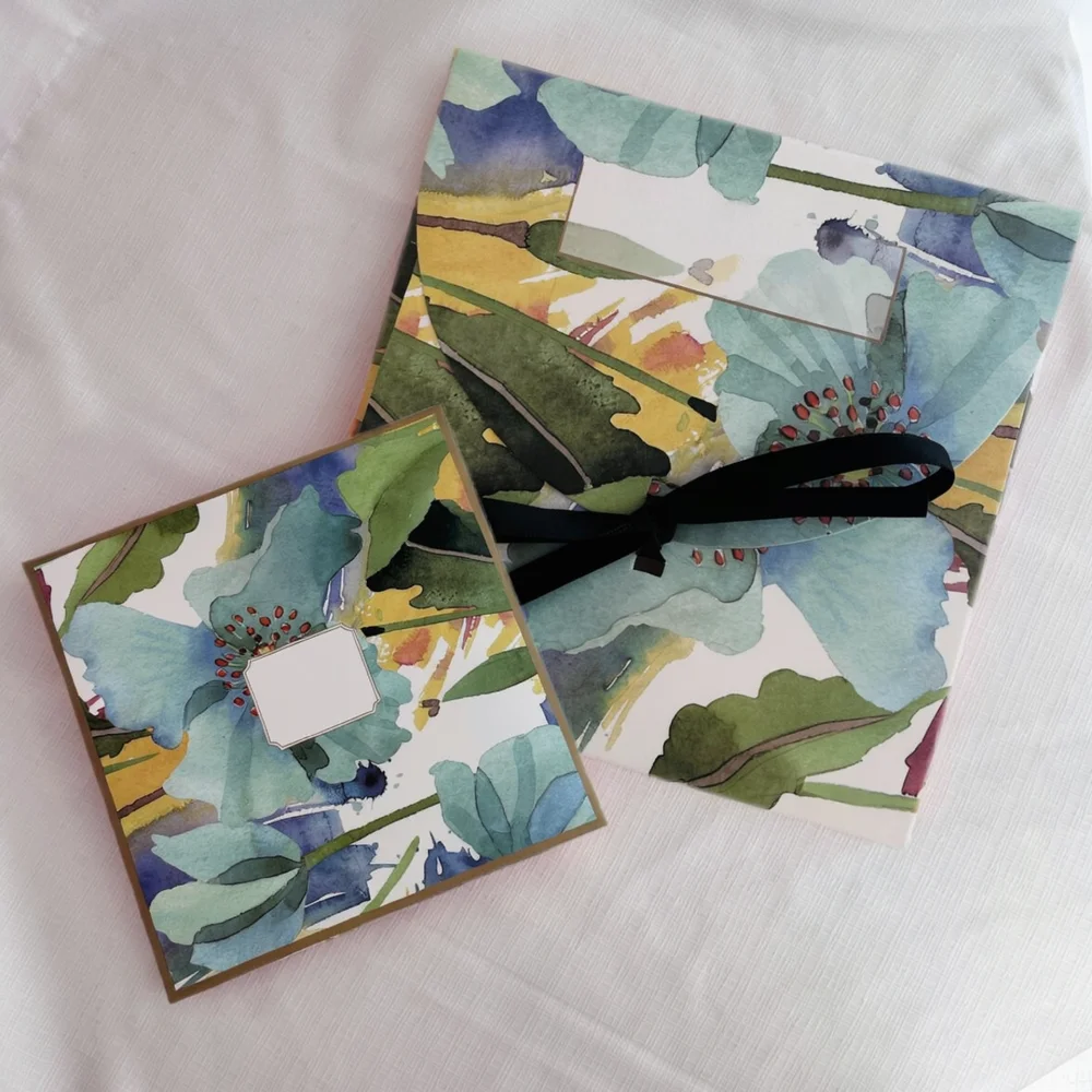 Premium Paper Gift Packaging Box For Silk Scarf Pajamas Lingerie Towel Envelope Design Case Elegant Event Favor Container