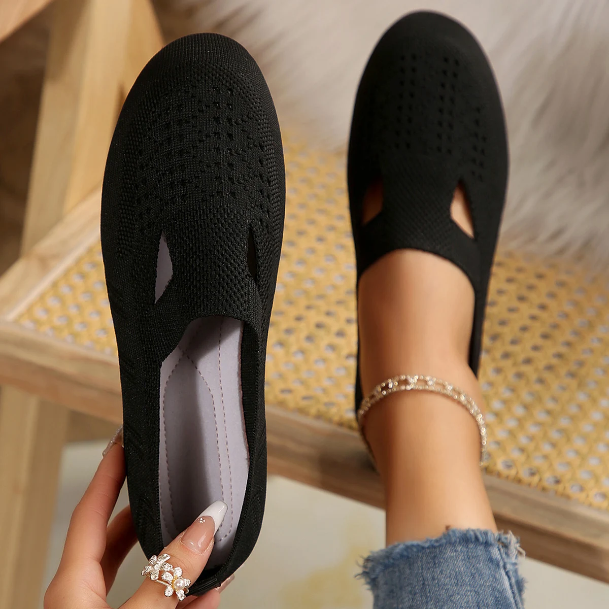 Women Flats Mesh Breathable Loafers Light Slip on Casual Shoes Woman Solid Color Versatile Flat Sneakers Women Zapatos De Mujer