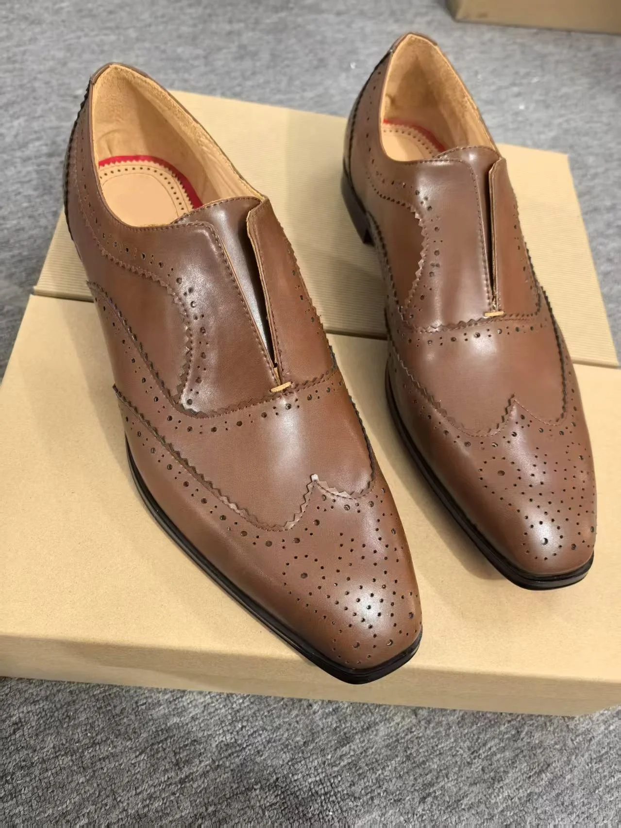 Business Style New Brown Leather Breathable Holes Single Shoes For Men Square Toe Slip On Red Sole Zapatos Para 40-48 Large Size