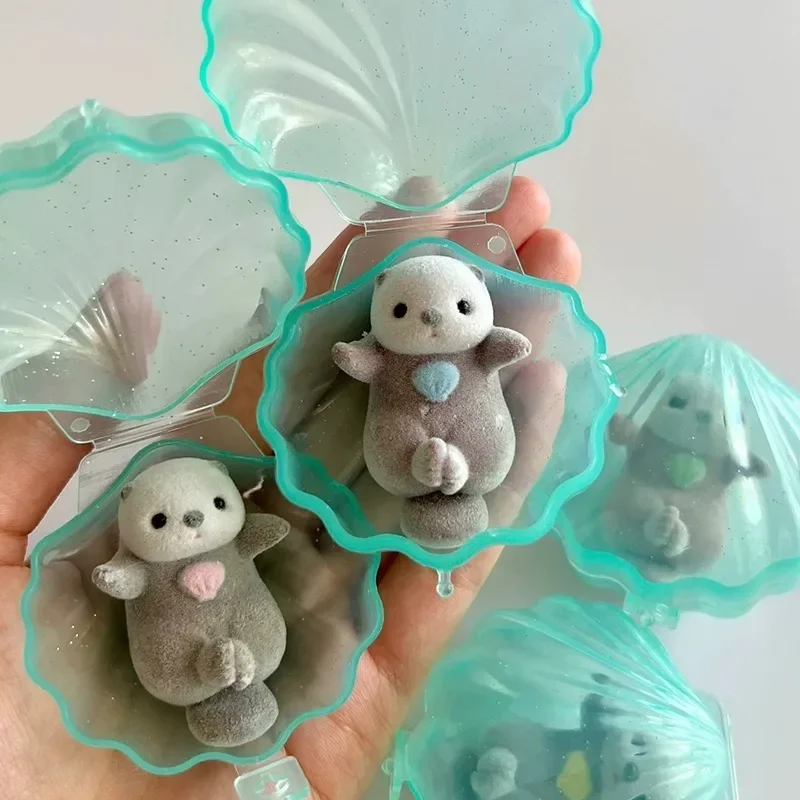 Juguetes de cápsula de grito originales, serie de animales de Acuario, Linda muñeca de perezoso de agua, juguetes flocados, decoración de colección,