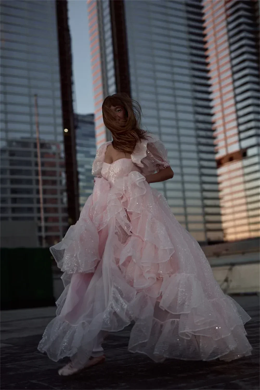 Vestido De graduación personalizado con borde rosa para bebé, vestido De quinceañera con media manga acampanada y cordones en la espalda, Vestidos De Fi multilaye 2024