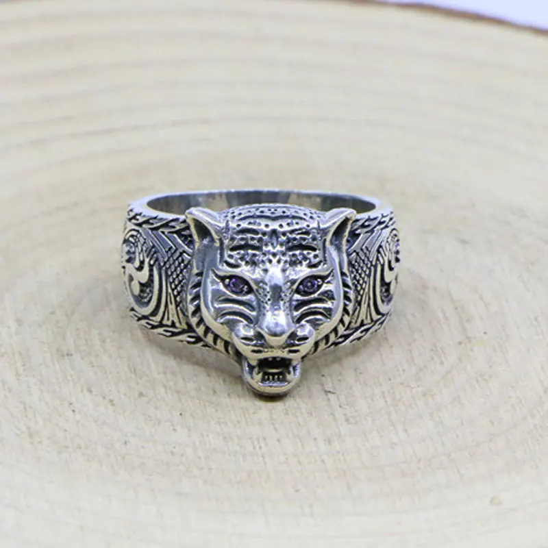 

Cool trendsetter jewelry men's beast head sterling silver amethyst tiger head ring Vintage Thai Silver Personalized Ring with Do