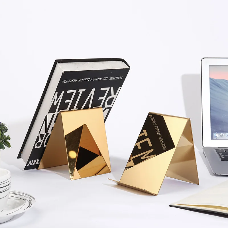 Mobile phone, tablet, book, shoe bag shelf, stainless steel shirt display shelf, shelf, window display, props, clothing