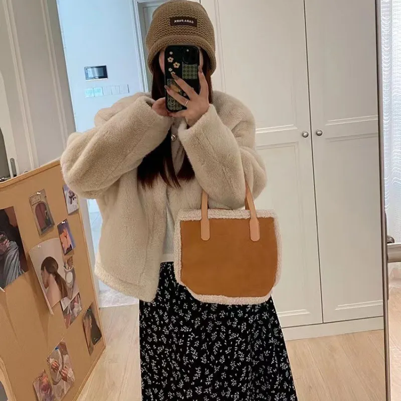 Plush Handbags Large Capacity Women's Bags Velvet Matte Clutch Bags Shearling Tote Bags Bucket Mother-and-Child Bags