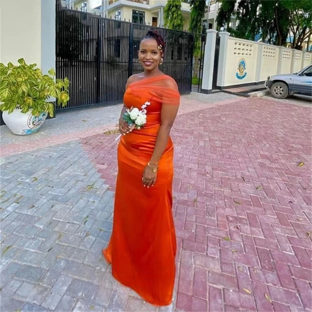 ชุดเดรสออกงานแต่งงานแบบไหล่เดียวสีส้ม ปี 2025 ผ้าซาติน แขนกุด ทรงเมอร์เมด ยาวลากพื้น แบบมีชายกระโปรงยาว สามารถสั่งตัดได้