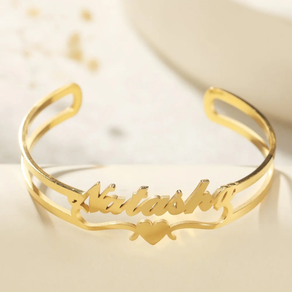 

Браслет-манжета с индивидуальным именем, женские ювелирные изделия из нержавеющей стали для девочек, персонализированный браслет с цветком, элегантный подарок на день рождения для мамы