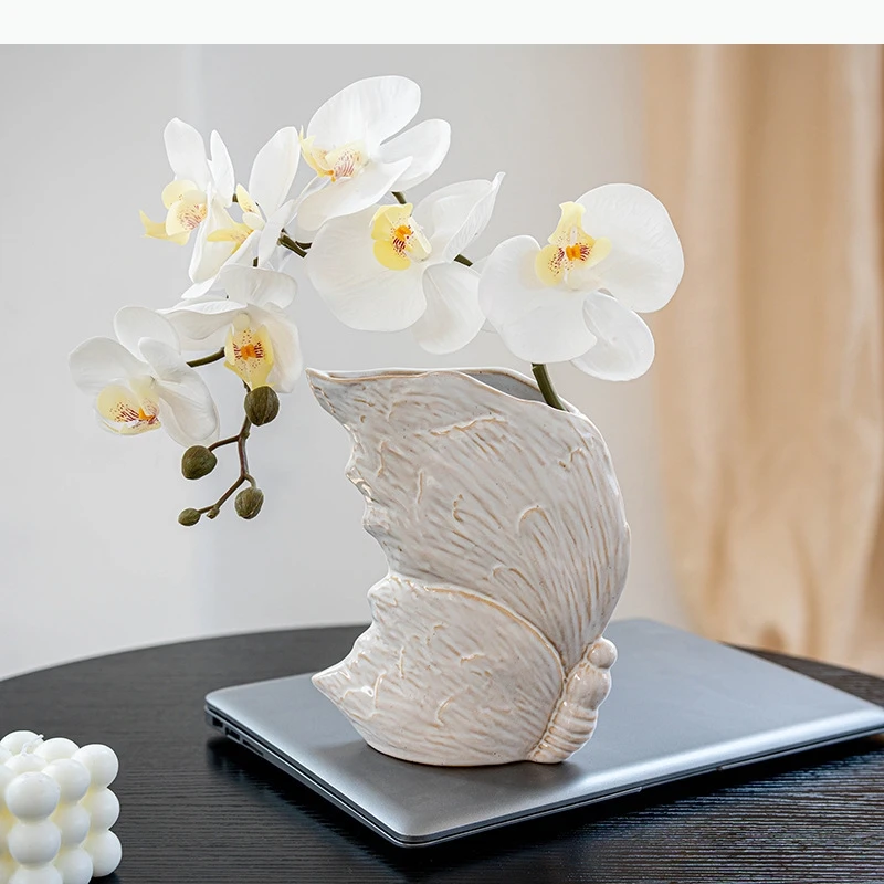Weiße Blumenarrangement-Keramikvase, künstlerische Blumen, Gefäße, Dekoration, Ornament, getrocknete Blumenvase, Hydrokulturvasen