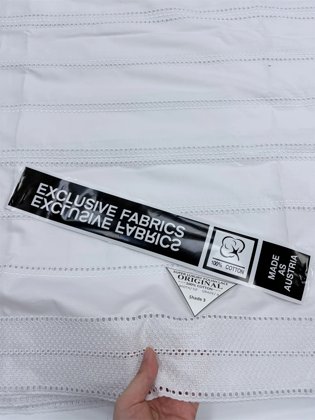 

2025 New Arrival 5 Yards African Embroided Swiss Voile Lace 100% Cotton Polish Luxe Lace Fabric For Men Wedding Dresses Sewing