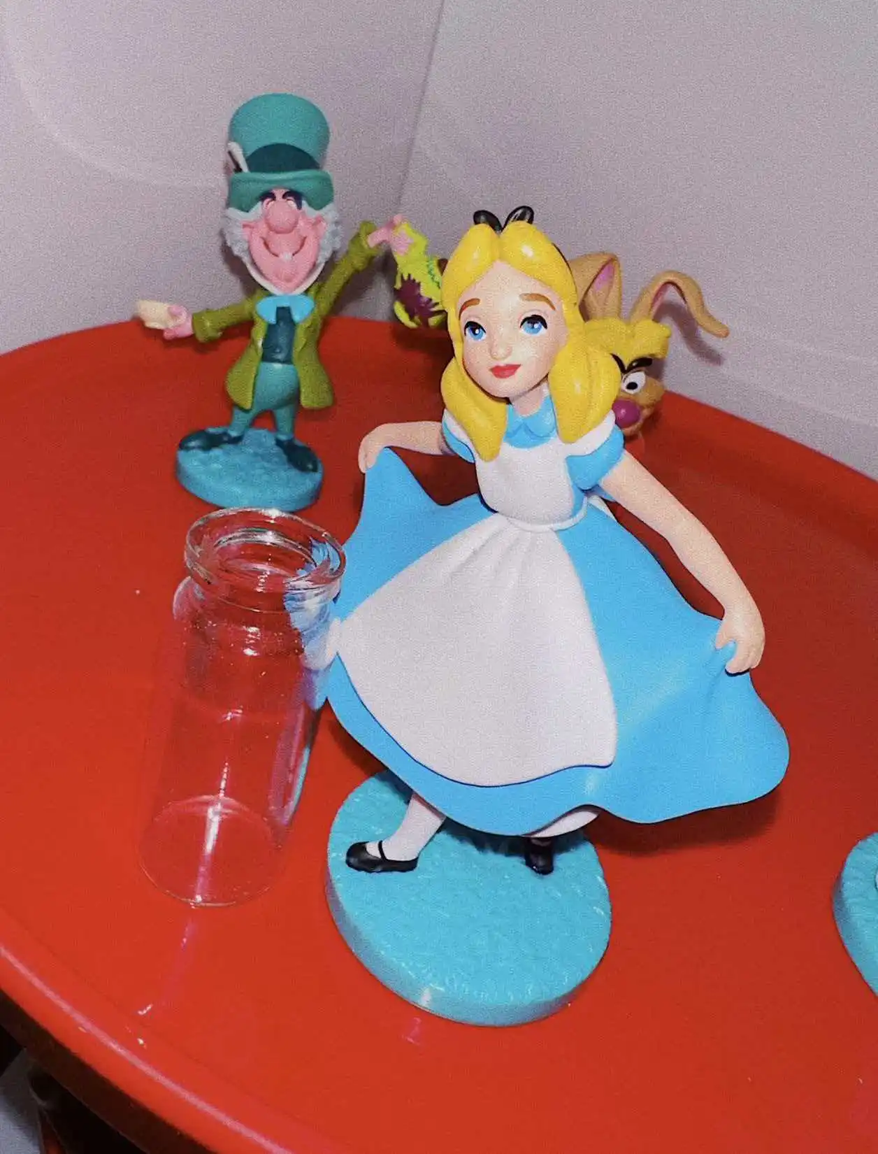 

New Product In Stock Movie Alice Hat Rabbit Adventures In Wonderland Handmade Cute Desktop Ornament Holiday Surprise Gift