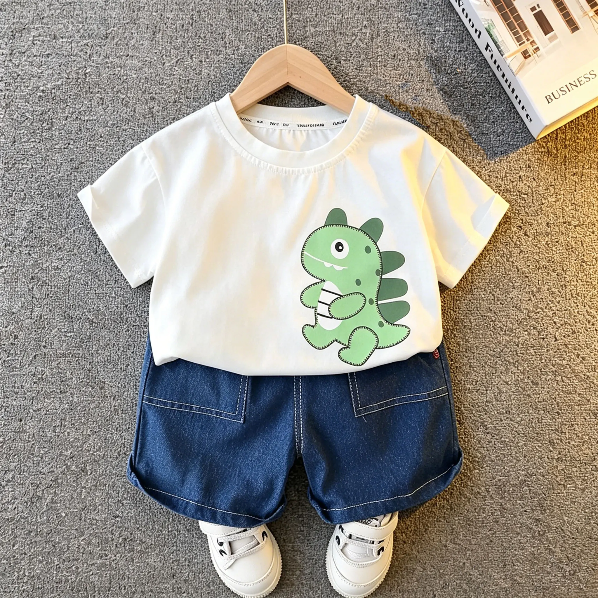 Summer Toddler Boys 2Pcs Outfit Cute Cartoon Green Dinosaur Print Short Sleeve Soft Cotton T-shirt Elastic Waist Cuffed Denim Casual Shorts Kids Summer Clothing Suit For 1-5 Years Old Boys Daily Kindergarten Outdoor Holiday Playwear