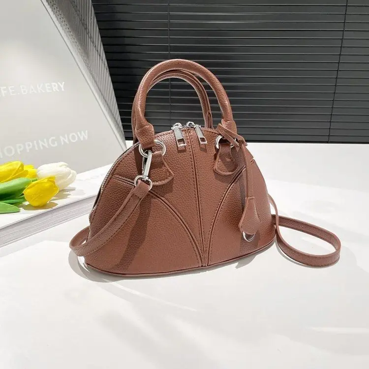 กระเป๋าครอสบอดี้ดีไซน์ใหม่ปี 2025 - กระเป๋าสะพายทรงกล่องสไตล์มอเตอร์ไซค์พร้อมสายปรับได้, กระเป๋าสะพายไหล่ขนาดเล็กสีชมพูสำหรับผู้หญิง