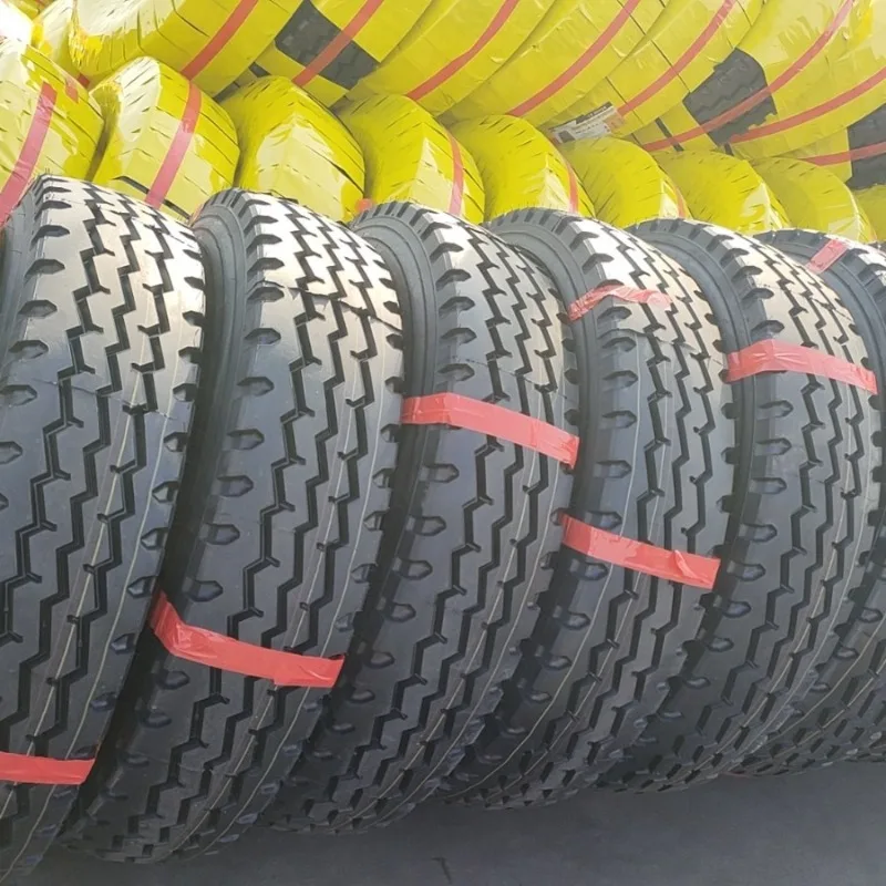 12R22.5 All Steel Radial Tire 3 Line Tread Pattern Heavy Duty Truck Lorry Tyre
