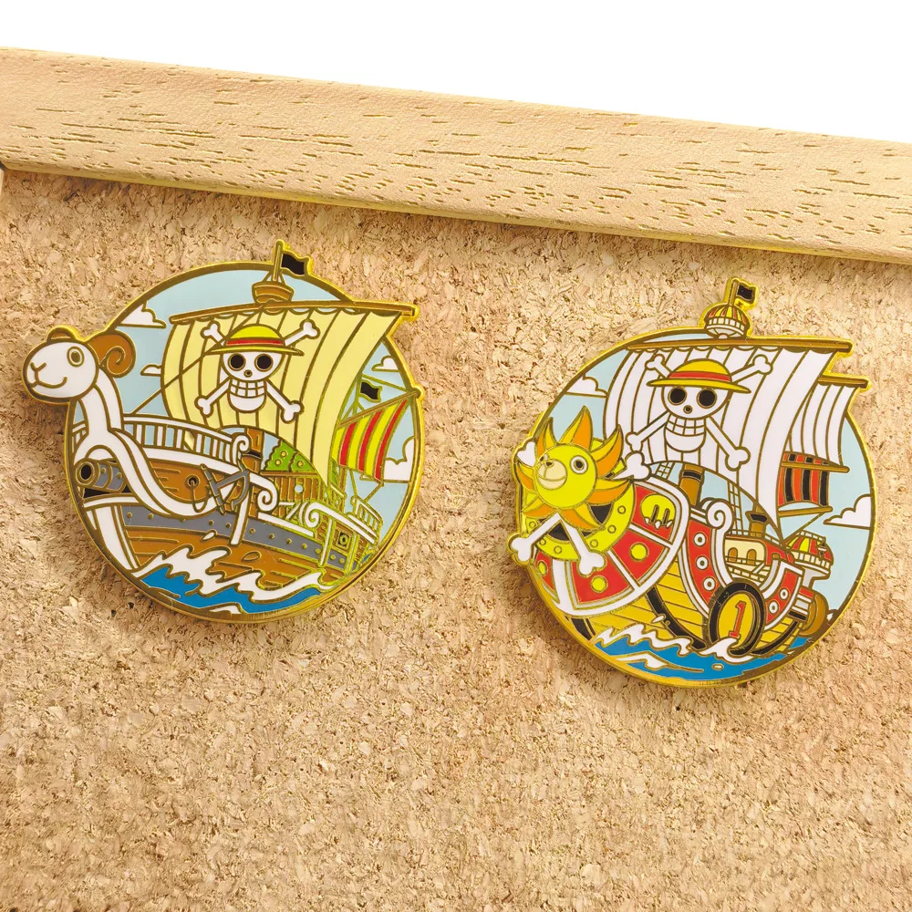 Anime ONE PIECE Badges Going Merry Thousand Sunny Pins Pendant Manga Brooches for Backpack Clothing Lapel ACG Cosplay Toy Decor