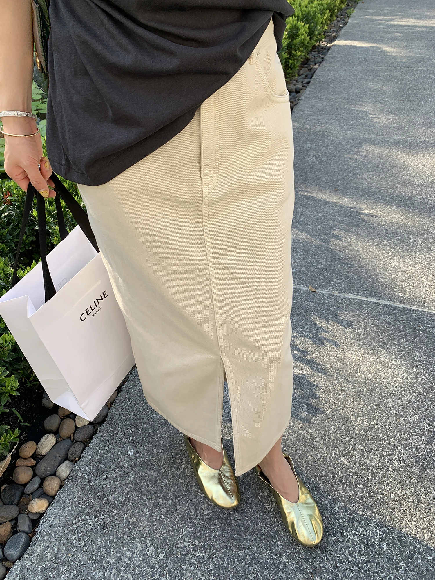 

Le Alfashionline Summer 2026 Casual Korean Style Half-length Denim Skirt Women's Straight Leg Split Skirt Breathable Comfortable