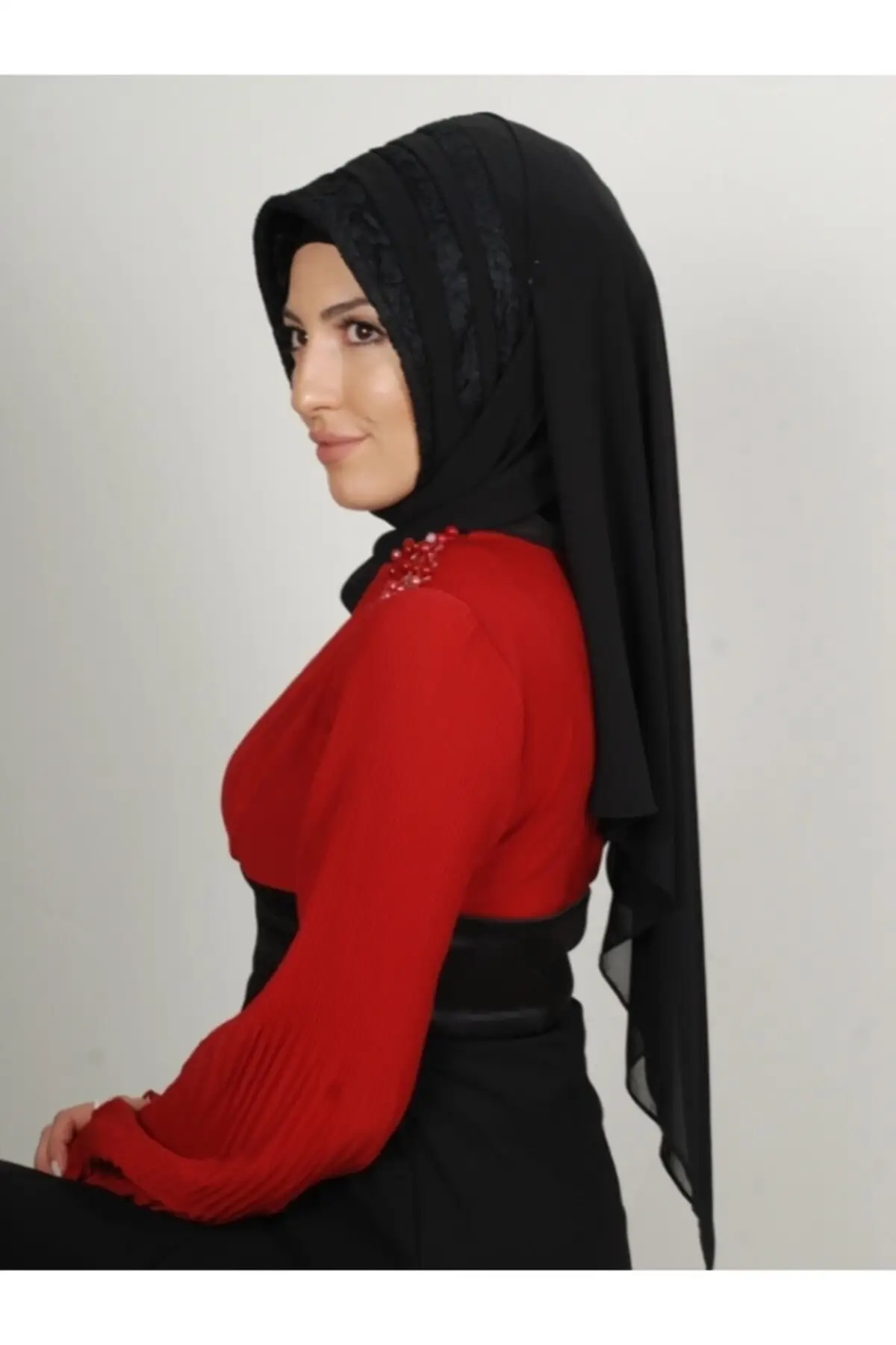 Kerudung Instan Kain Renda Warna Hitam