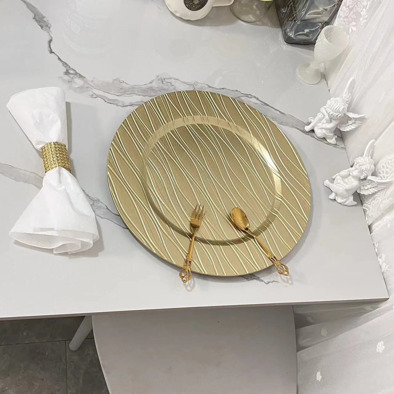 100 Pcs Charger Pla…