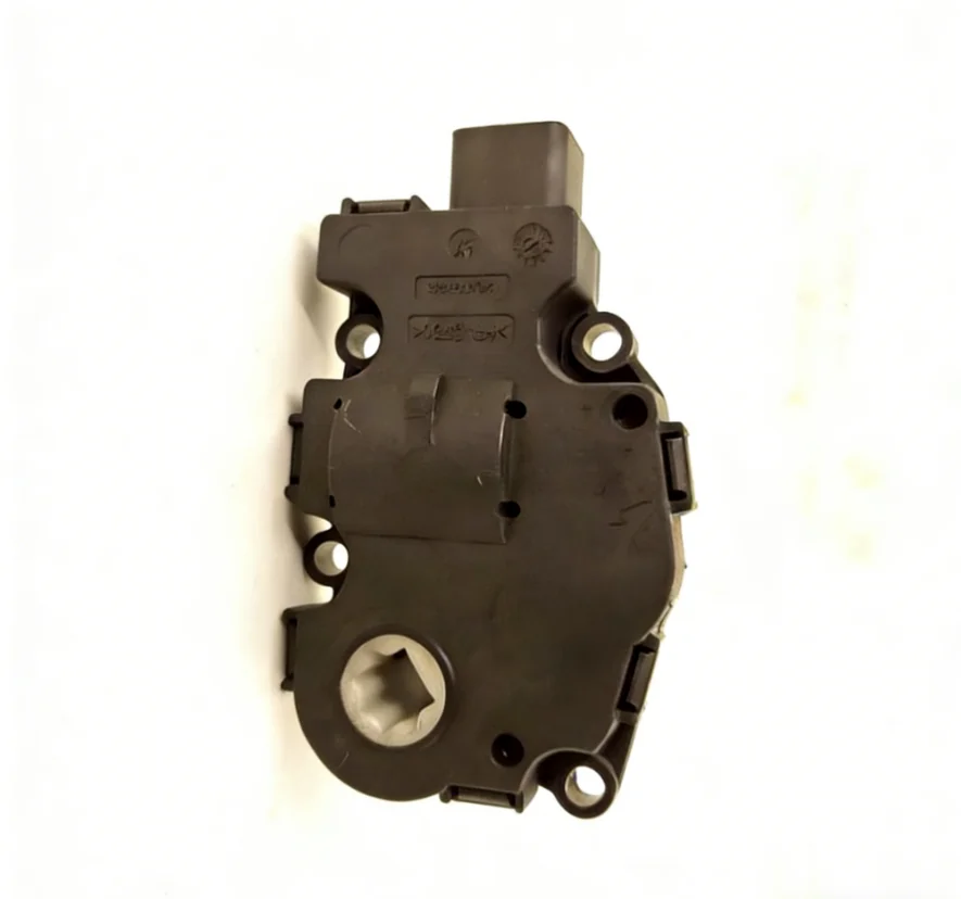 A1699062500 is a servo motor for the air conditioning damper of Mercedes-Benz A-Class W169, B-Class W245, and SLK-Class R172.