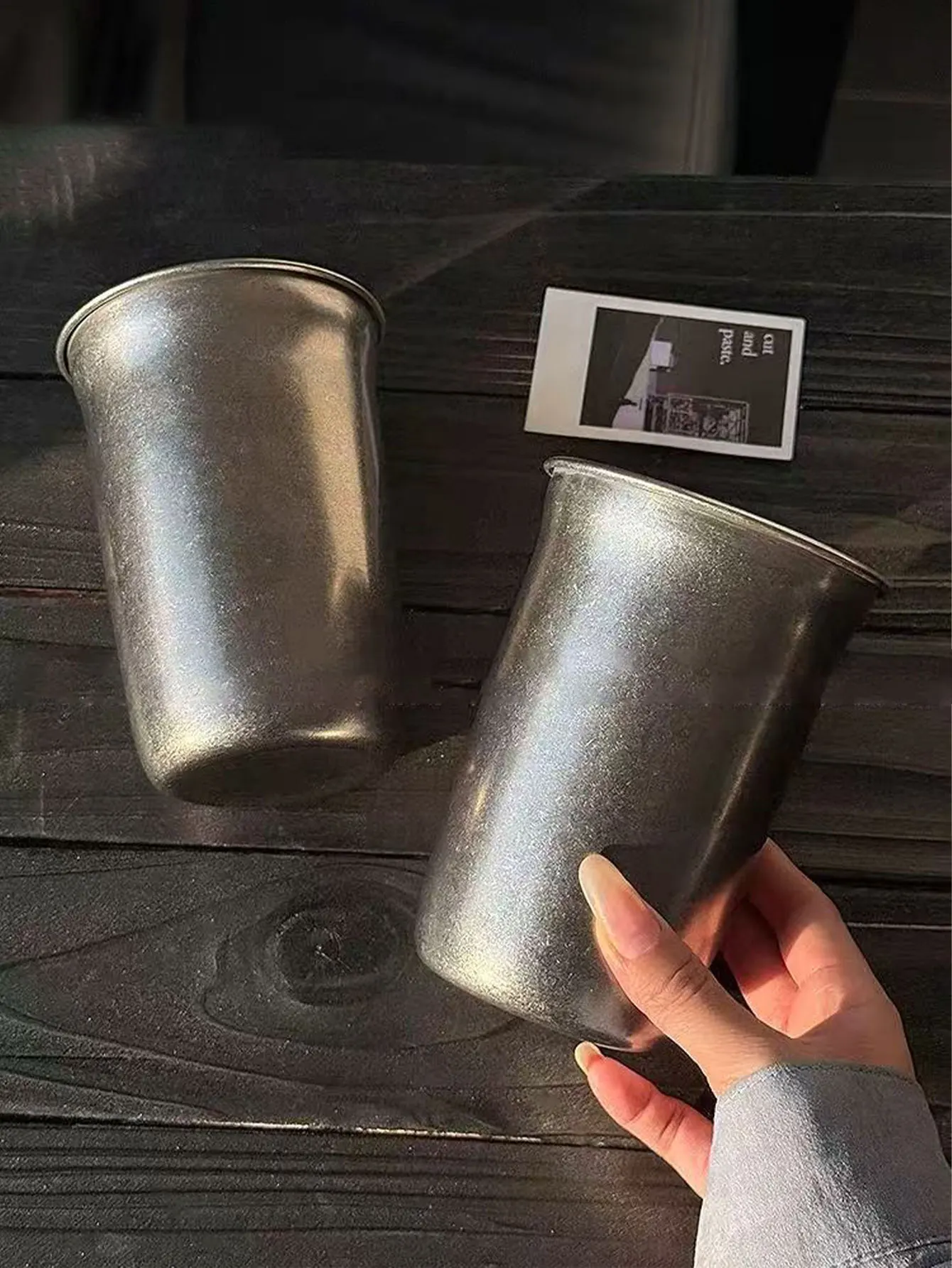 304 Bierkrug mit großem Fassungsvermögen und stilvollem Design, amerikanischer Bierkrug, Retro-Wasserbecher, Becher für kalte Getränke, Becher im Industriestil, 1 Stück. – Detail 4