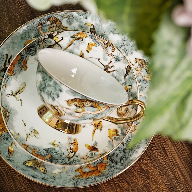 Europese Bone China Plaat Koffiekopje Kleine Schotel Jungle Dier Goud Bone China Mok Plaat Thuis Keuken Servies Decoratieve Plaat