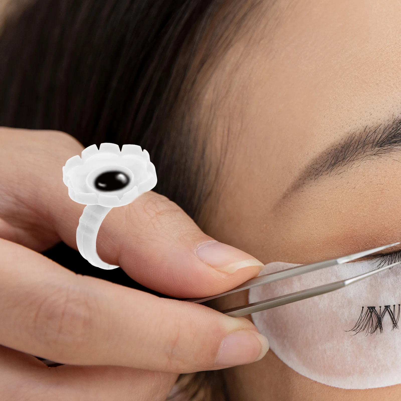 100 szt. Pierścieni do kleju do rzęs w kształcie kwiatka, narzędzie do przedłużania rzęs, wydajne kubeczki do przedłużania rzęs, akcesoria do makijażu do salonów kosmetycznych