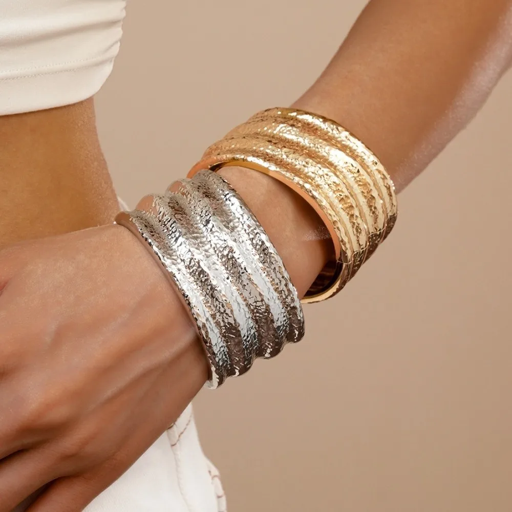 

Metal Wide Open Bangle Europe American Style Minority Design Cuff Bangles Wrinkle Shape Jewelry Accessories Exaggerated Bracelet