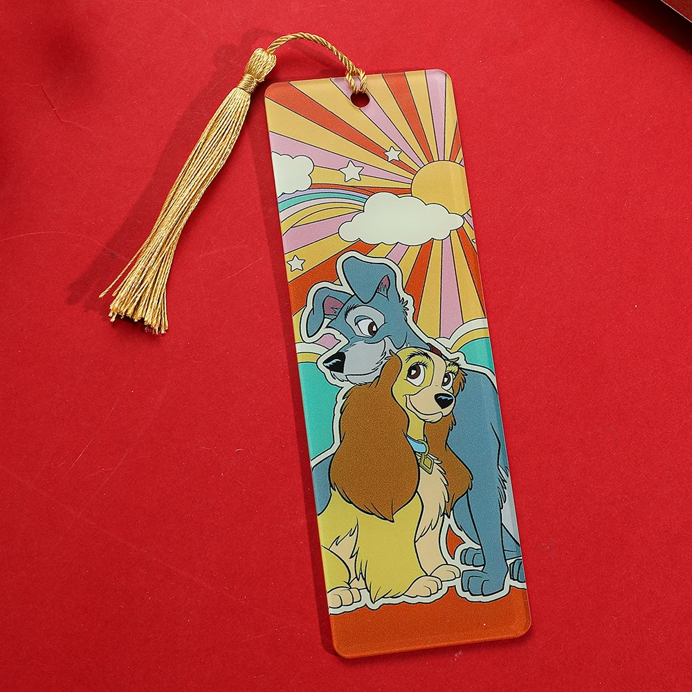 ที่คั่นหนังสือการ์ตูนสุนัขน่ารักและสร้างสรรค์เป็นของขวัญสำหรับอ่านสำหรับเพื่อนๆในช่วงวันหยุดเหมาะสำหรับการอ่านและการเรียนรู้ในสำนักงาน