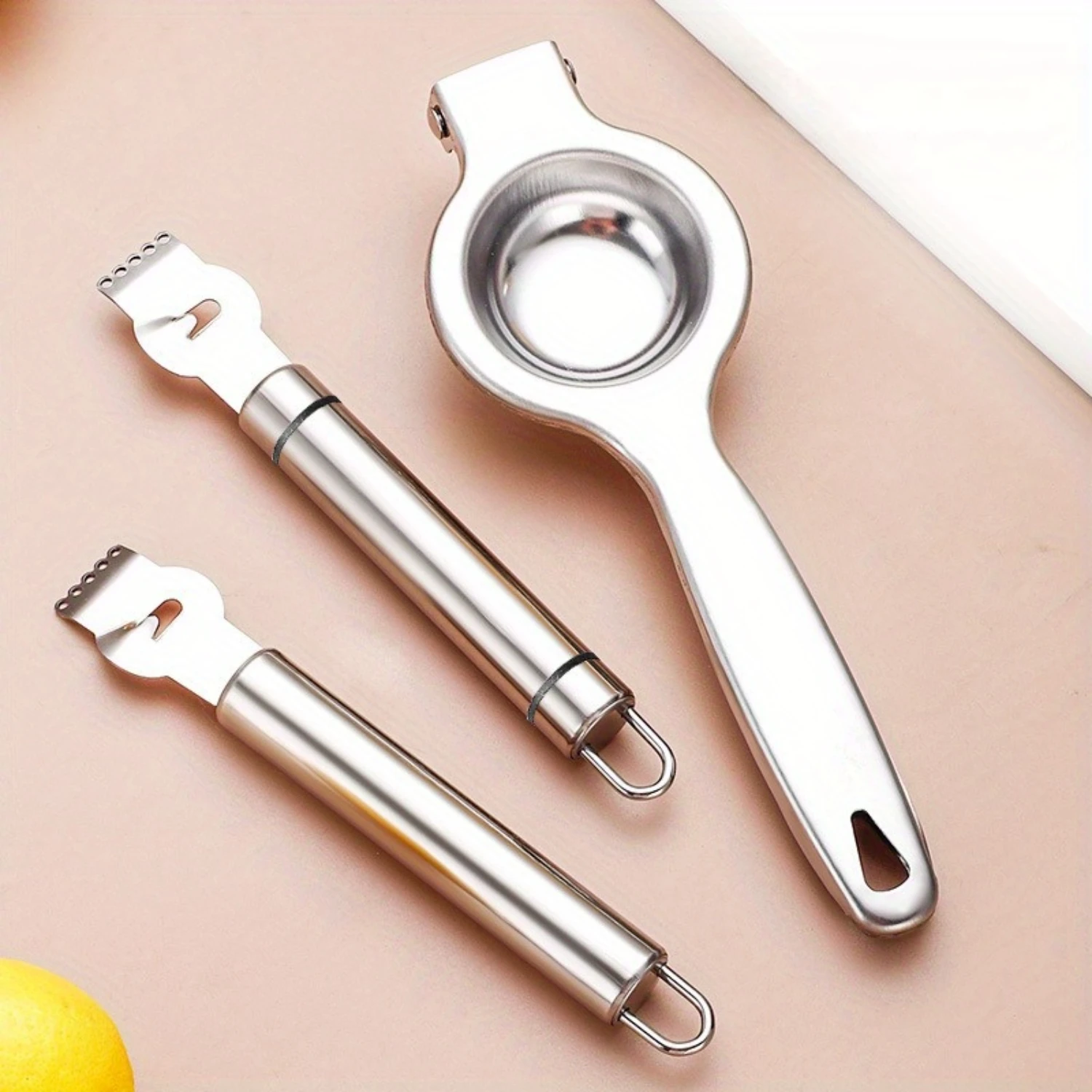 

Stainless Steel Manual Lemon Juicer and Zester Set - Durable Handheld Citrus Squeezer and Peel Grater for Use
