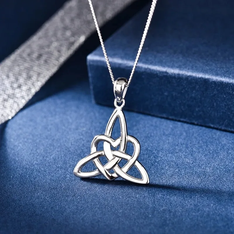 

YILUOCD 925 Stering Silver Vintage Witch Knot Pendant Necklace Celtic Knot Cross Lucky Knot Necklace Amulet Jewelry Gift