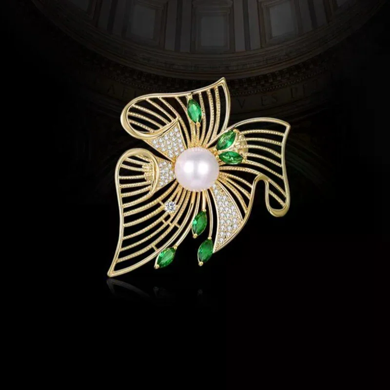 Elegant Luxury Pearl Flower Brooches Exquisite Pins For Women Girls Clothing Accessories Retro Temperament Corsage Gifts