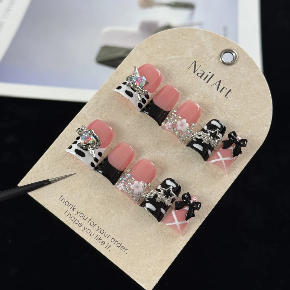 10 piezas de uñas postizas hechas a mano de alta gama, estilo dulce y cool, con lazos tridimensionales pintados a mano, estrellas y diamantes brillantes 2