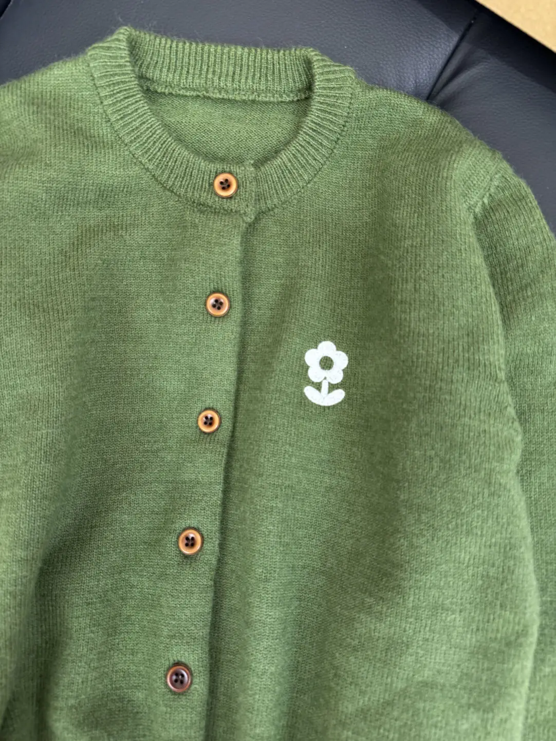 جديد الخريف المرأة البلوزات شيك بلون الأزهار نمط كم طويل بلايز الأخضر الكورية جولة الرقبة سترة مشغولة من الصوف