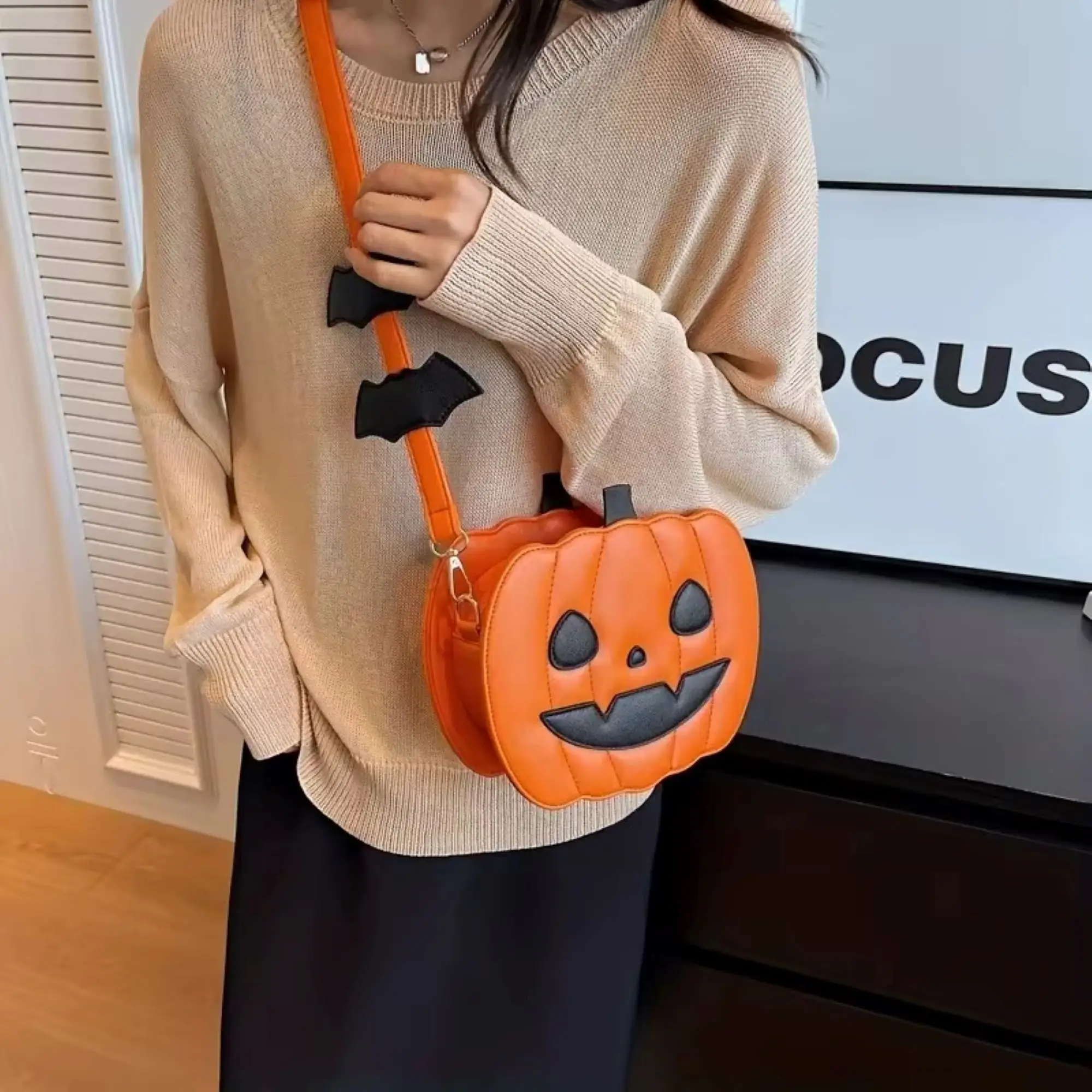 Charming Halloween pumpkin bag devil style, ghost skeleton accent suitable for fashionable wallets of women and girls