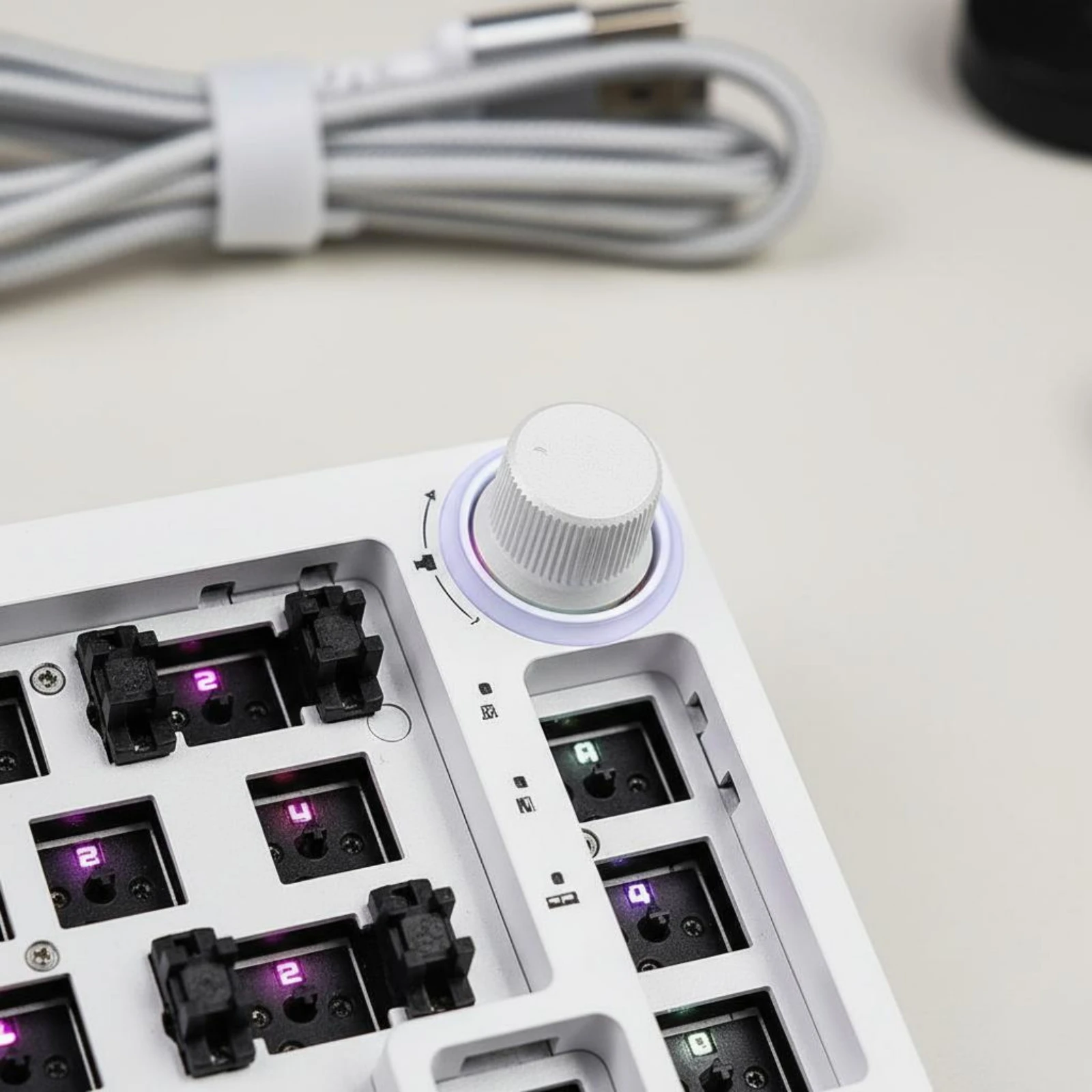 

Hot-Swappable Keyboard Kit Macro Programmable Bluetooth Mechanical Keyboard Kit Computer Peripheral for DIY Builders, Desktop