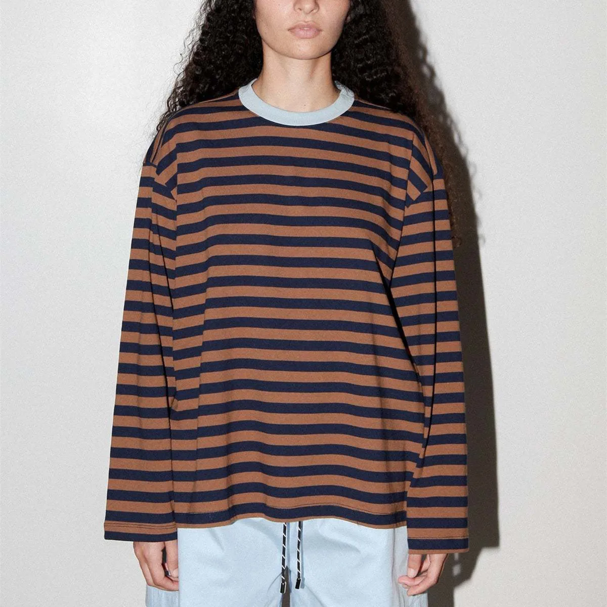 Imcute المرأة الخريف تي شيرت مخطط فضفاضة تناسب عادية أنيق التباين تقليم طاقم الرقبة طويلة الأكمام الأساسية القمم موضة الشارع الشهير