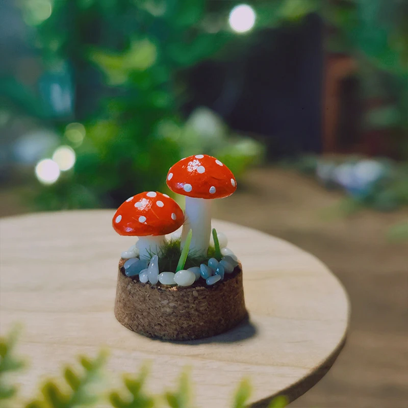 2Pcs Dollhouse Mini Mushroom Toy Model Miniature Garden Landscape Magic Forest Glass Decoration Dollhouse Accessories Ornament