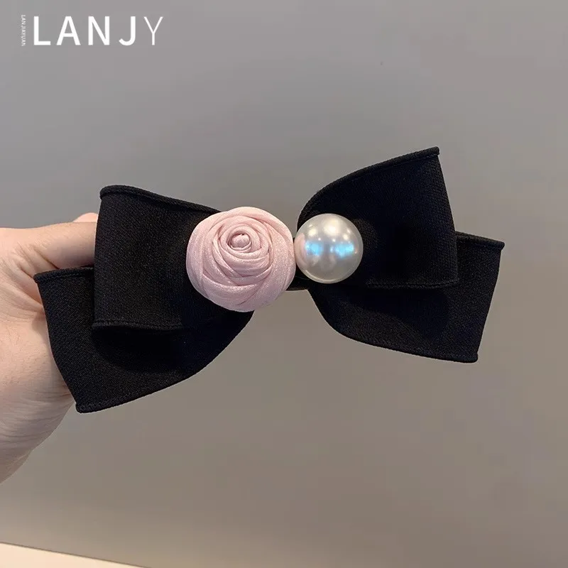 

Розовая трехмерная женская заколка для волос с розовым бантом и боковой пружиной, милые и универсальные для женщин, горизонтальные заколки, аксессуары