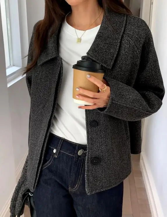 

Autumn Solid Color Lapel Wool Texture Warm Long Sleeved Short Jacket Women's Fashionable Casual Commuting Short Jacket