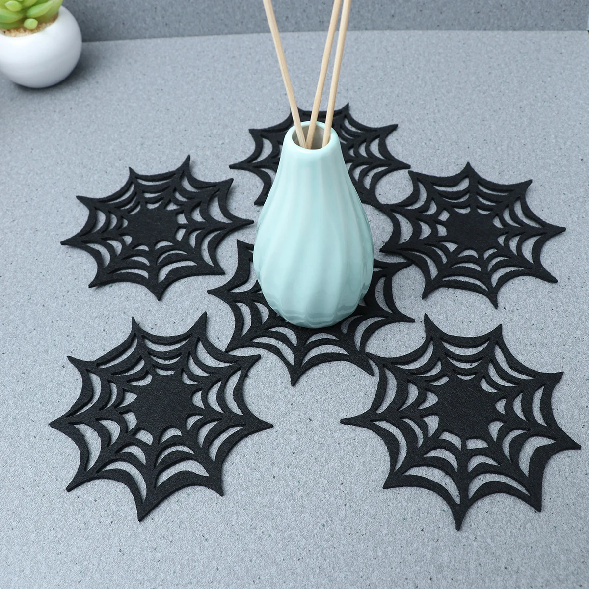 2/4/6pcs Halloween Themed Cup Mat Spider Web Coaster Placemat Decorative Table Placemat Insulated Cup Pad Halloween Decor Supply