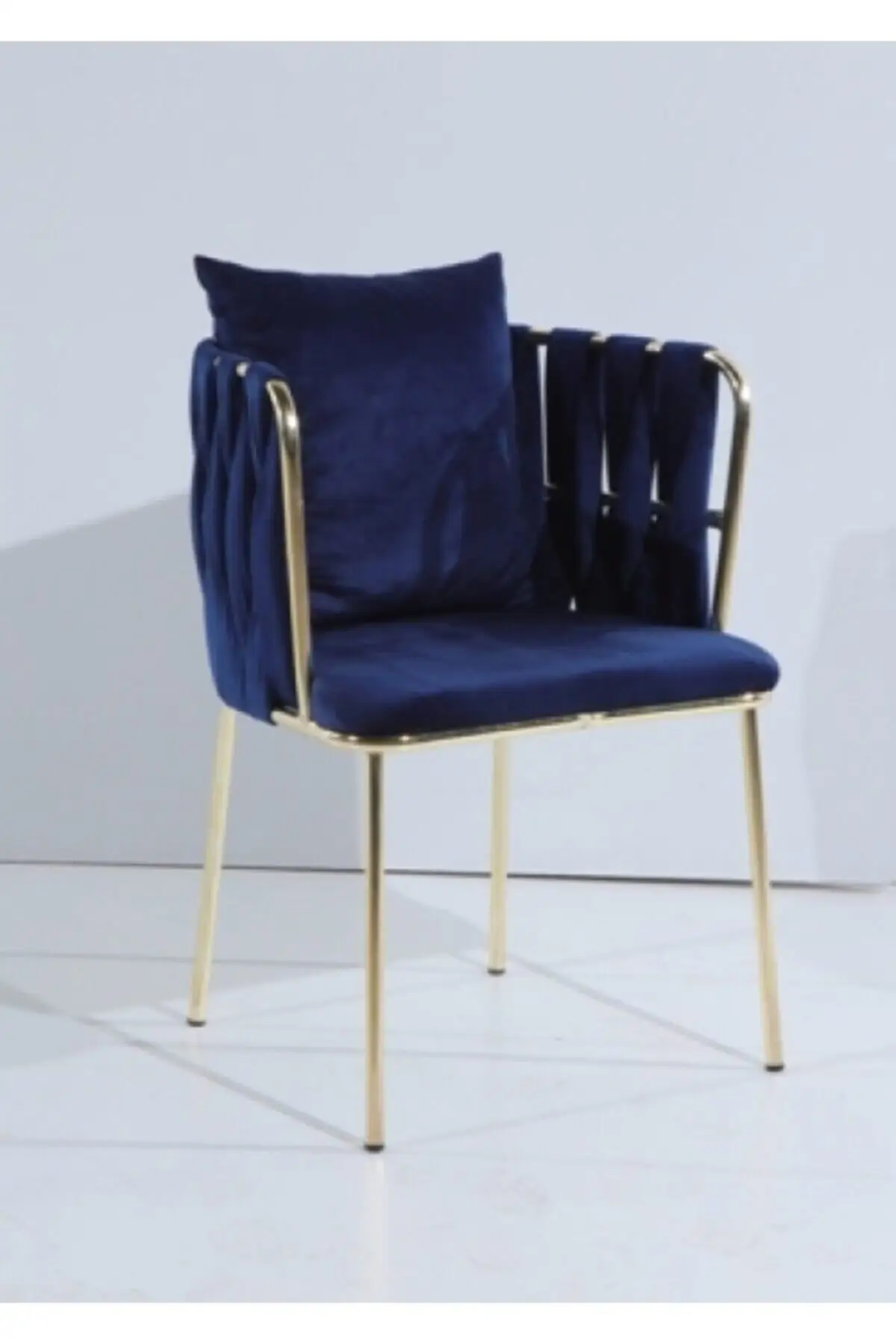 Single Pink Eyes Chair bar chair