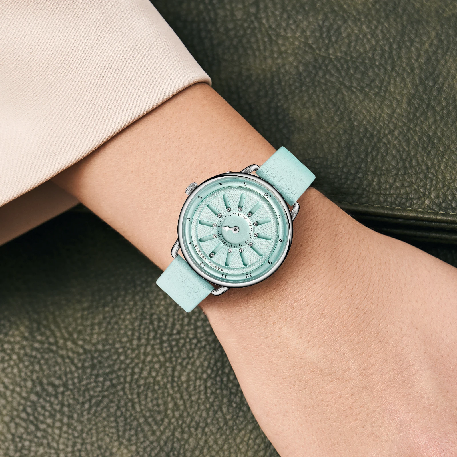 

Simple Casual Women's Watch Quartz Leather Belt Calendar Waterproof Night Light Date Casual Daily Gift Givin