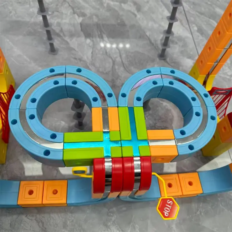 لتقوم بها بنفسك ثلاثية الأبعاد المسار المغناطيسي سيارة الصبي عالية السرعة قطار لعبة تعليمية تنوعا المغناطيسي المضادة للجاذبية السكك الحديدية سيارة التفاعل بين الوالدين والطفل