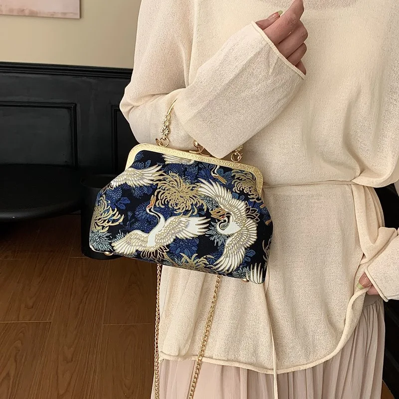 New Chinese-style Embroidered Bag, Suitable for Holiday Outings, Daily Versatile, Exquisite and Fashionable